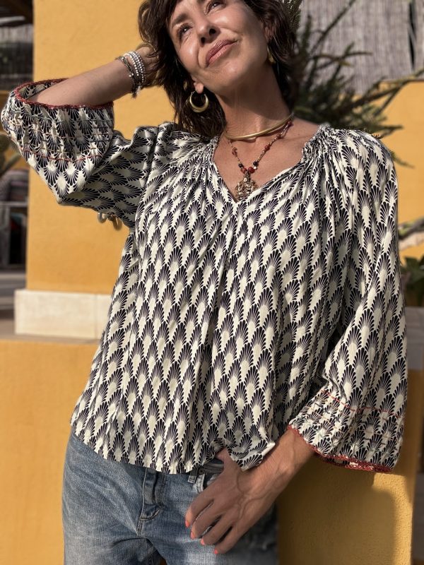 The Melisa Blouse Black - Image 2