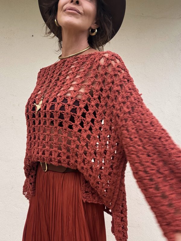 The Summer Suéter in Red