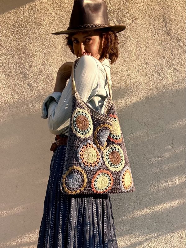 The Tote Bag in Blue