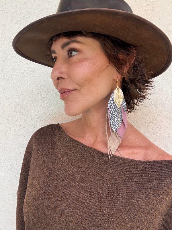 The Pluma Earring with Pink
