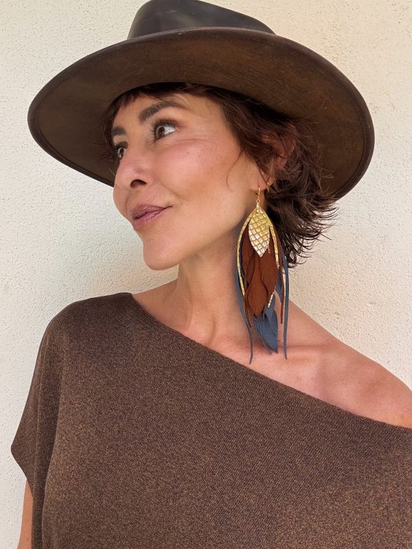 The Pluma Earring with Blue