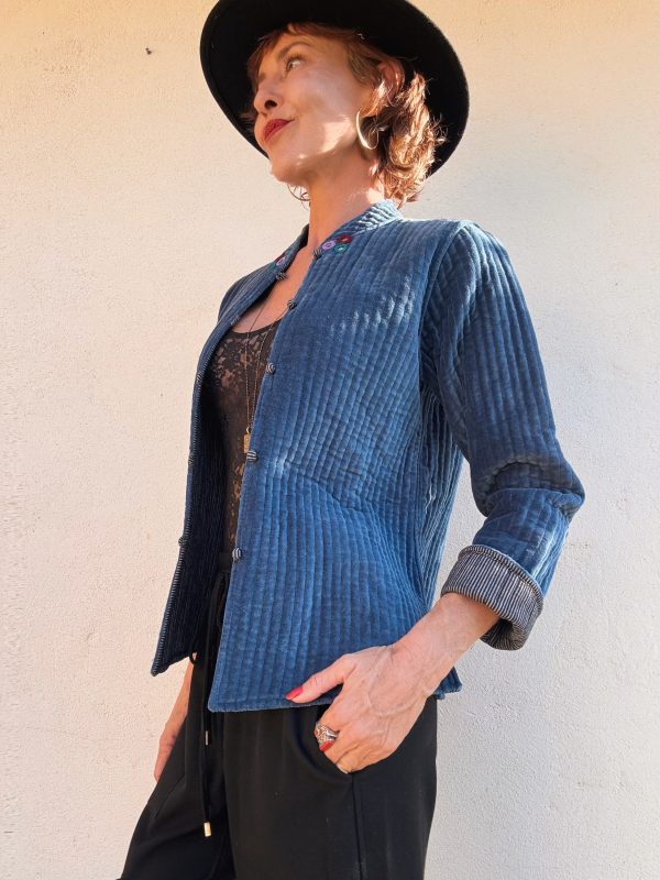 The Velvet Jacket in Blue - Imagen 8
