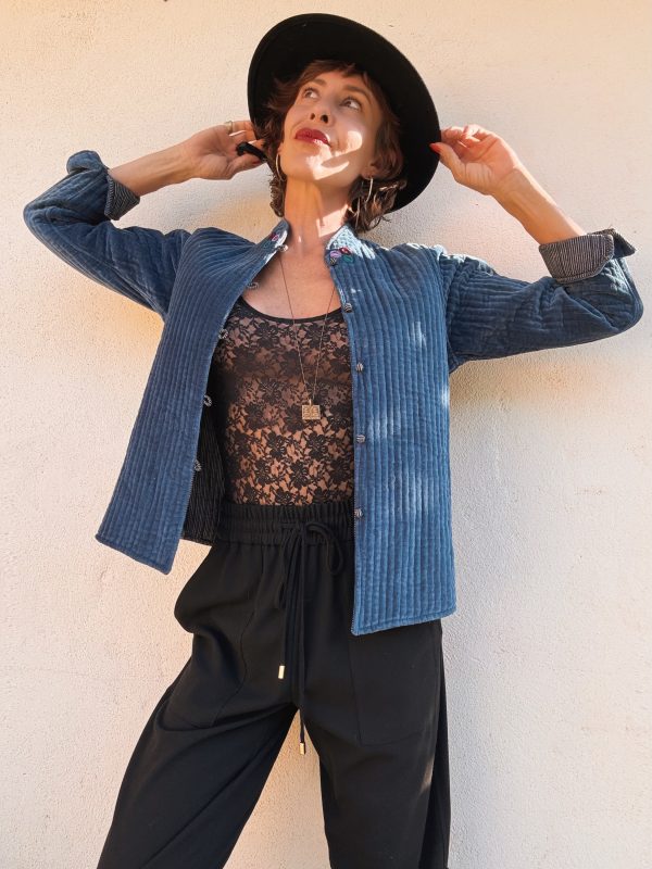 The Velvet Jacket in Blue - Imagen 4
