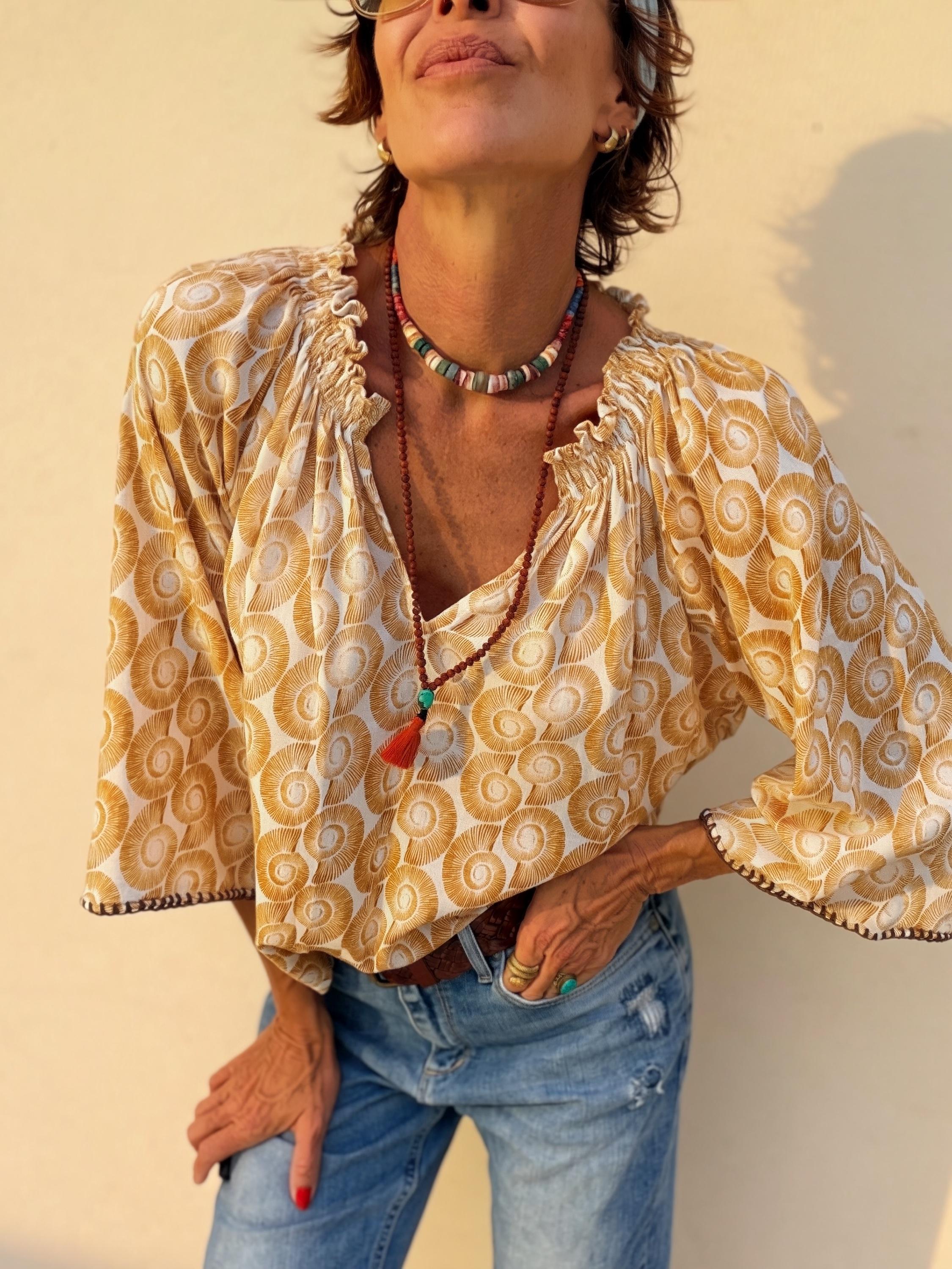 The Nautilus Blouse in Yellow - Imagen 2